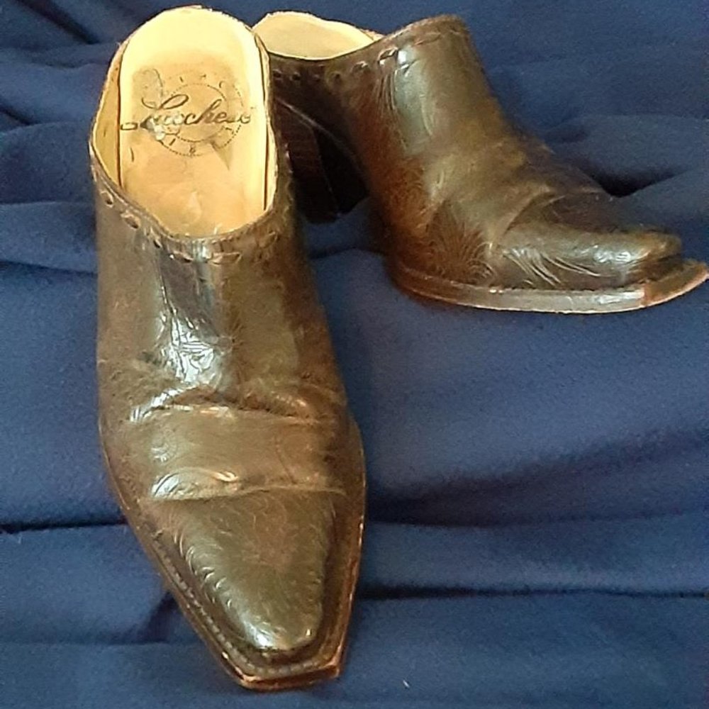 Lucchese mules